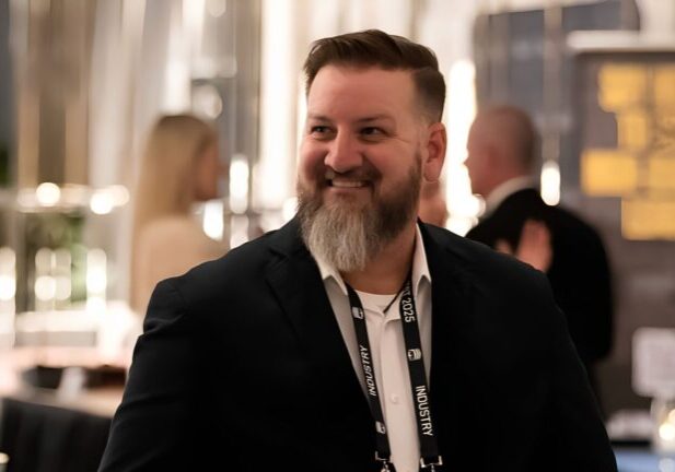 Why Every Builder Needs a ‘Business Mullet’ - And How to Grow Yours in Seven Minutes a Week